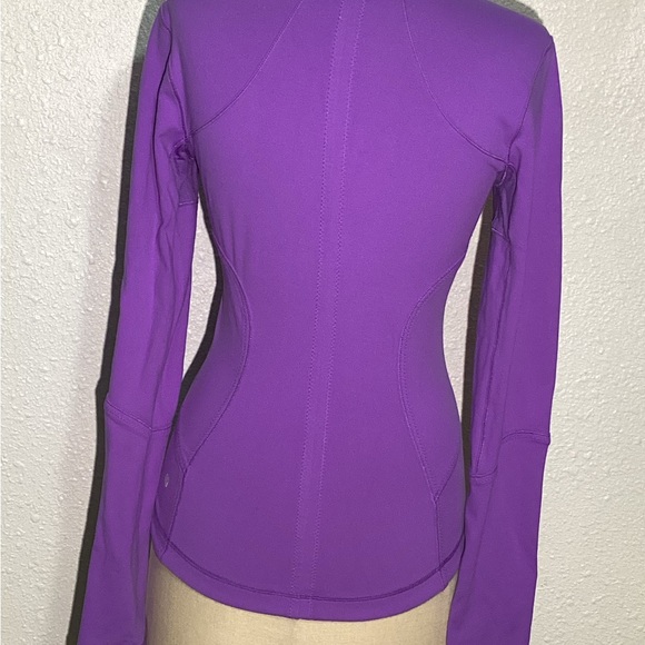 Lululemon purple zip up jacket size 6 - Picture 3 of 8